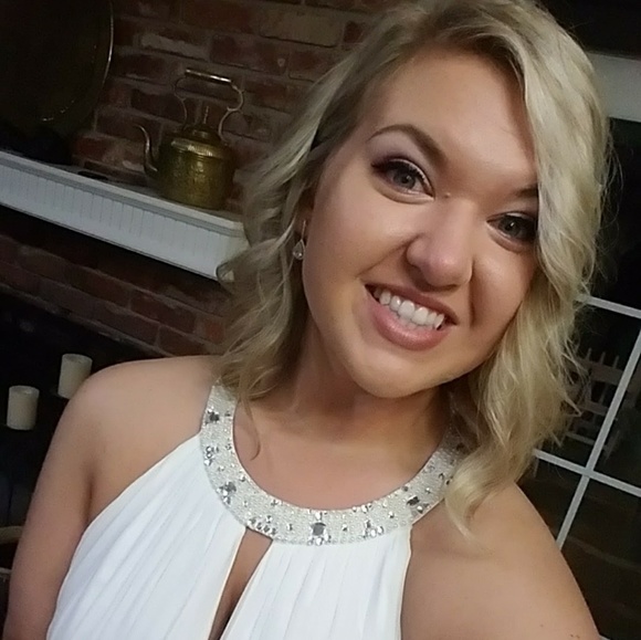 Meet your Posher, Maxie - Picture 1 of 4